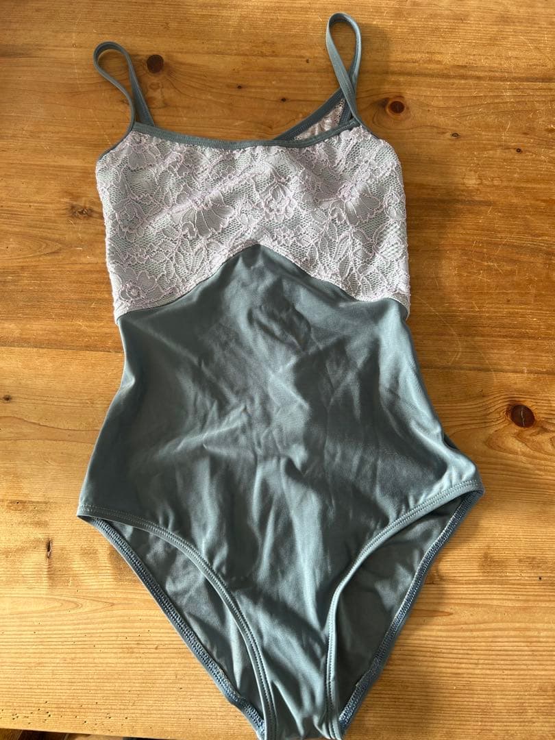 美品Dellalo Milano デラロミラノ レオタード　Mサイズ