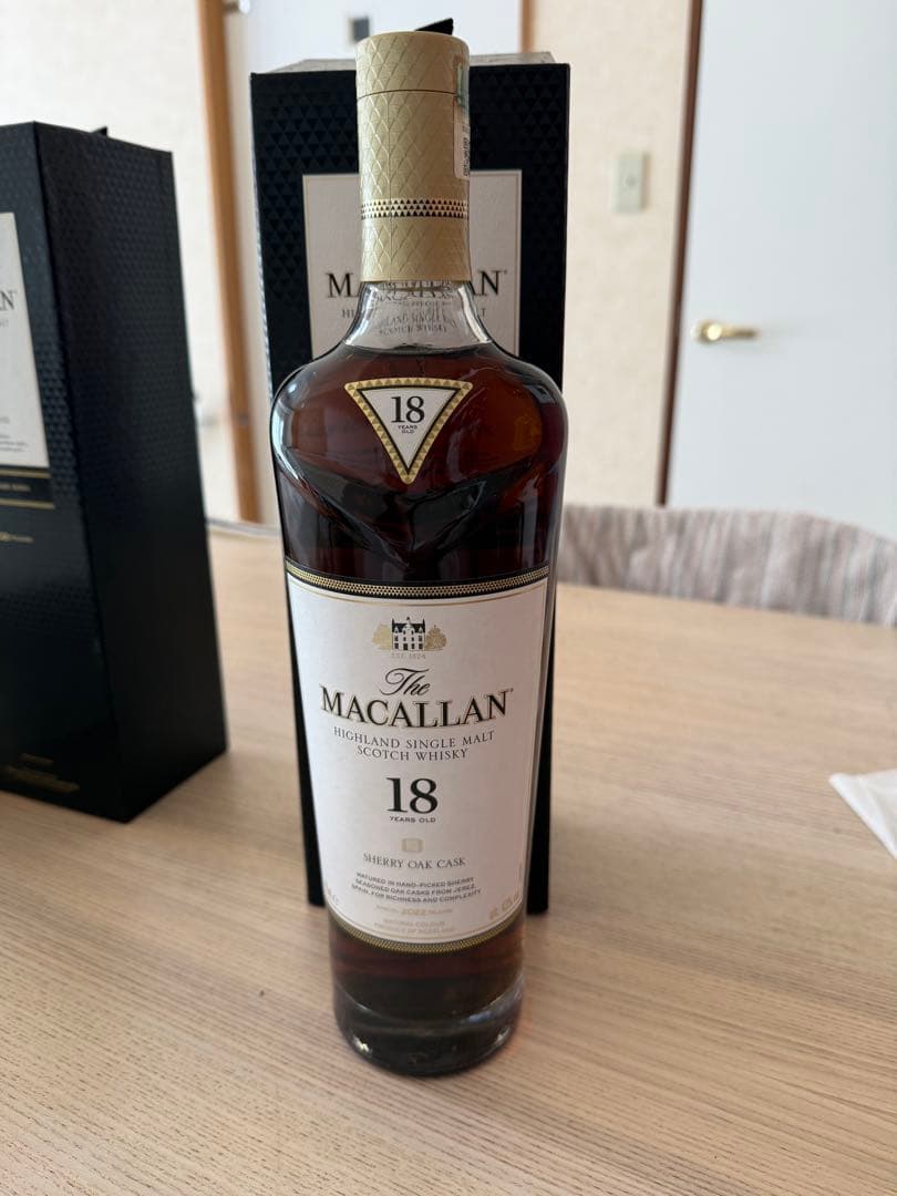 【新品未開封】マッカラン18年　シェリーオーク 2022 箱付き 正規品