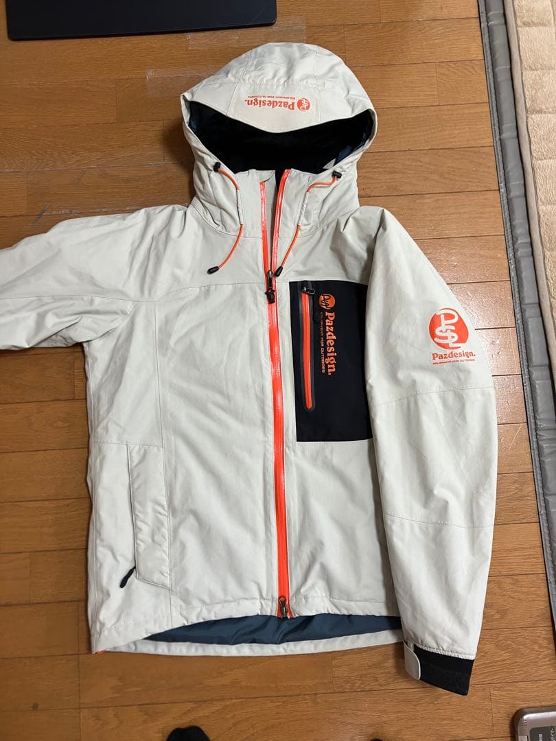 パズデザイン　ブレスシェード　ウォームレインジャケット　　ライトグレー