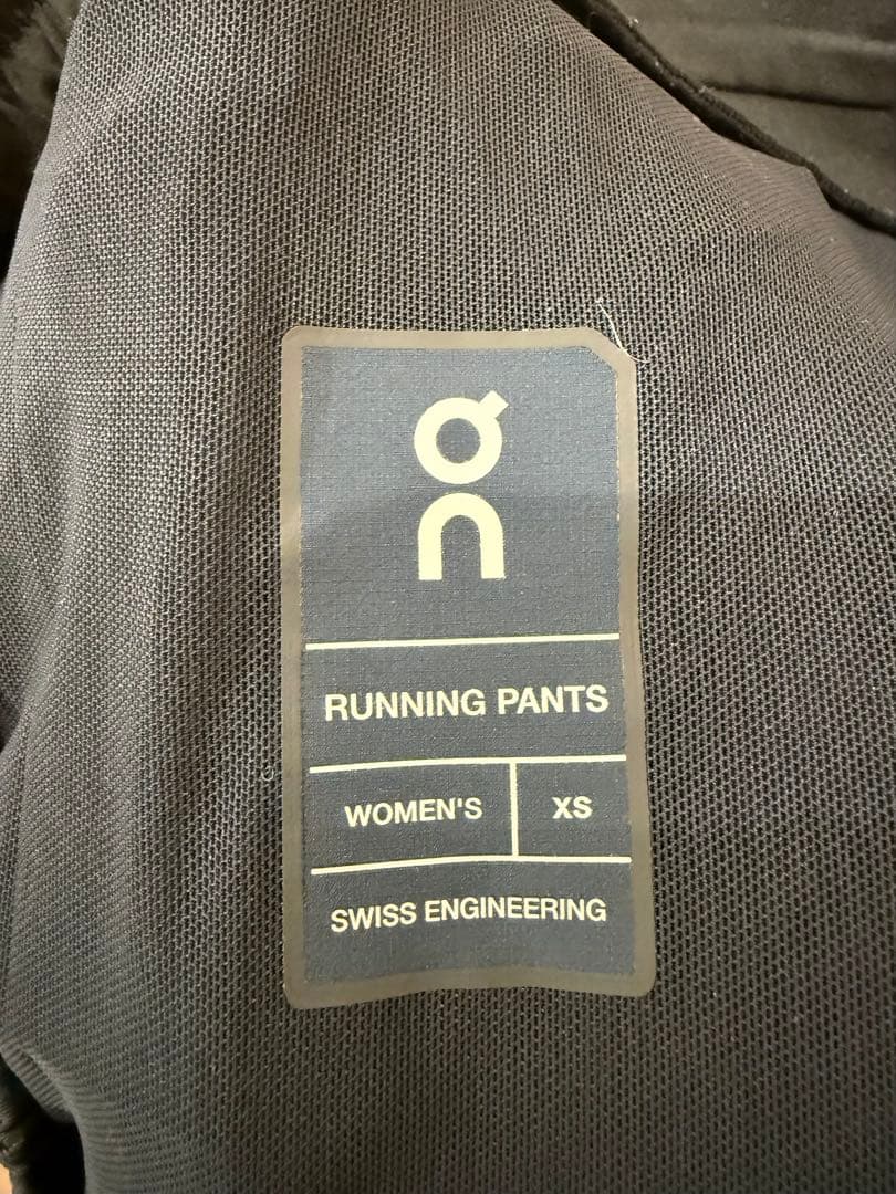 on RUNNING PANTS レディース XS ブラック