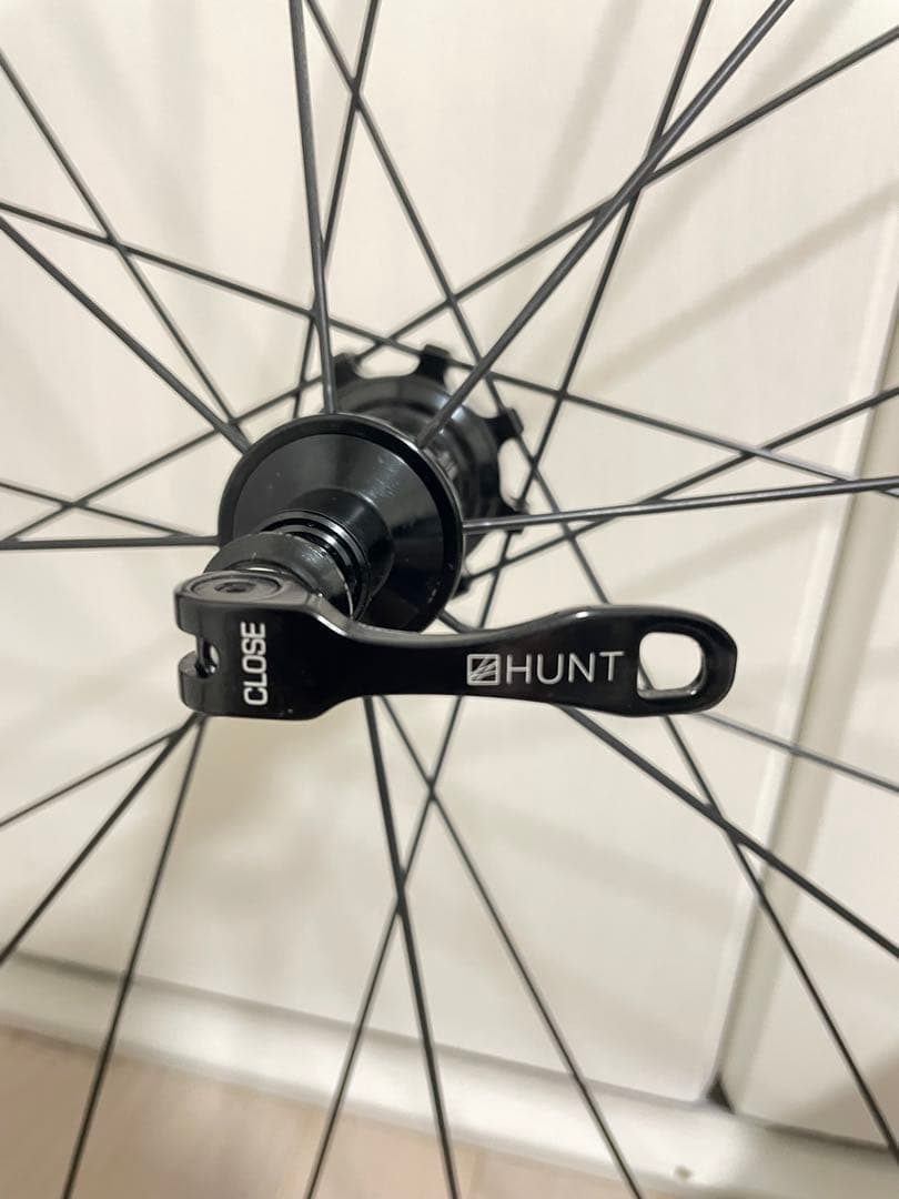 HUNT 62 カーボン Aerodynamicist ホイールセット　タイヤ付