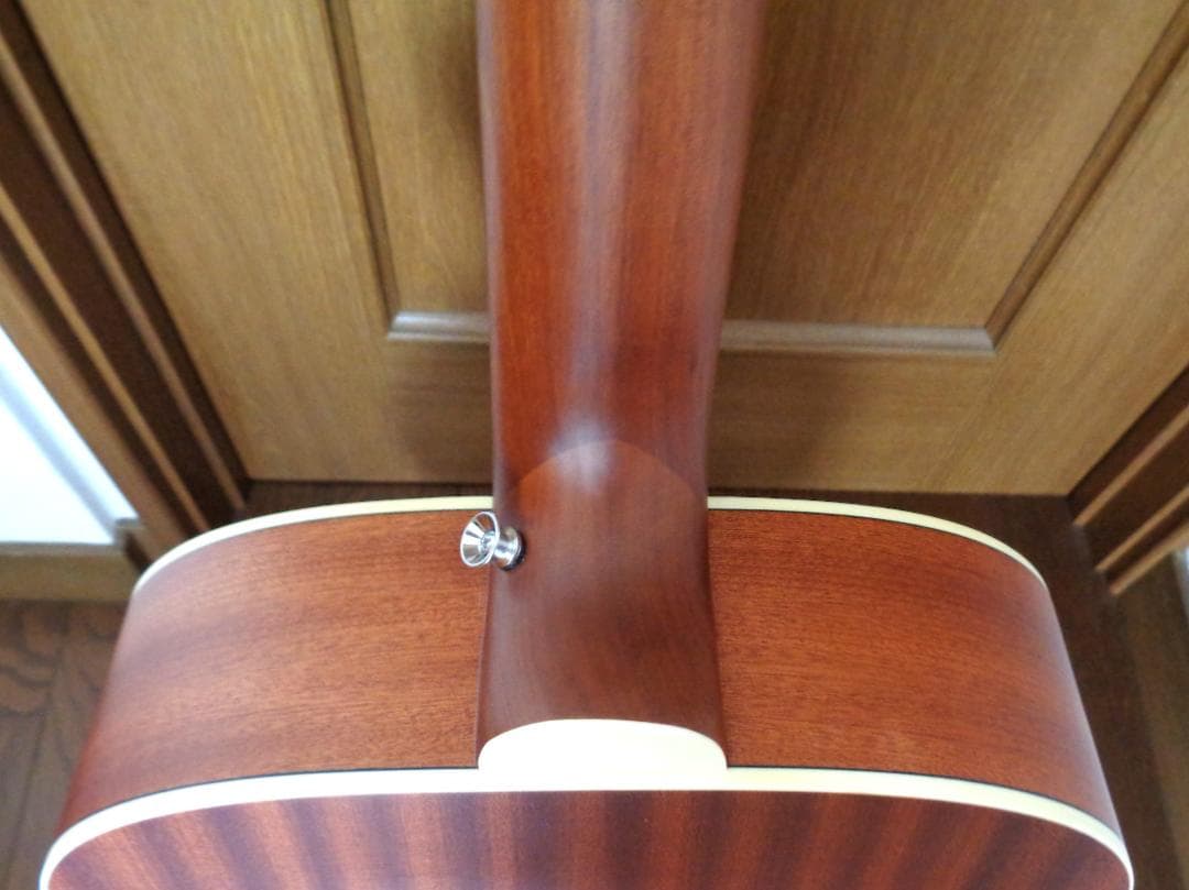 GUILD OM-240E NAT　新品同様！ エレアコ　純正ギグバッグ付属