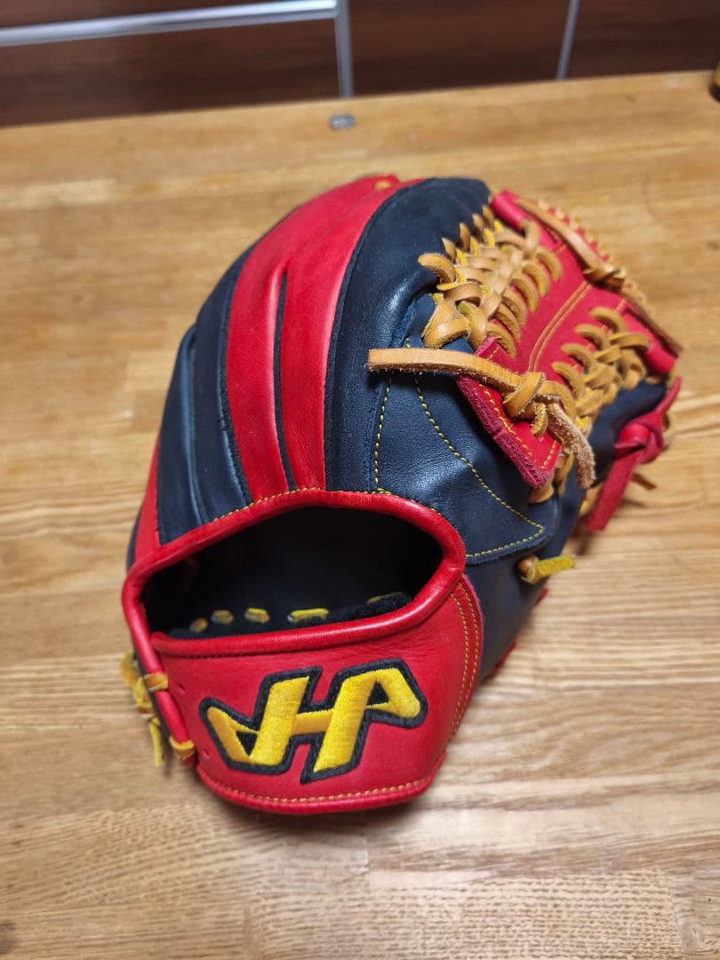 ハタケヤマ　外野用グローブ