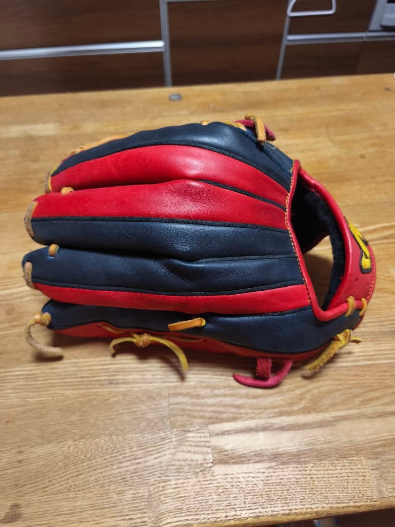 ハタケヤマ　外野用グローブ