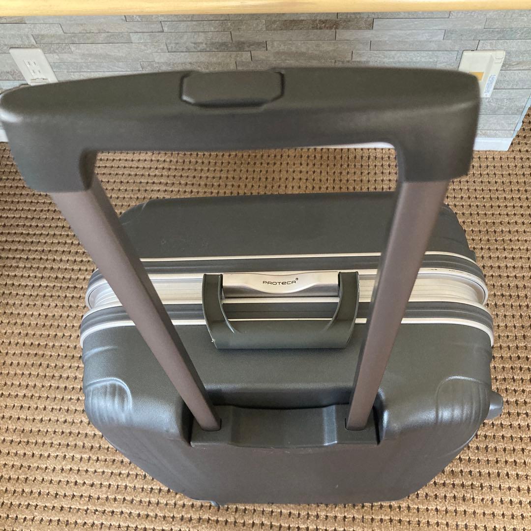 お値下げ中　PROTECA スーツケース　日本製　中古品
