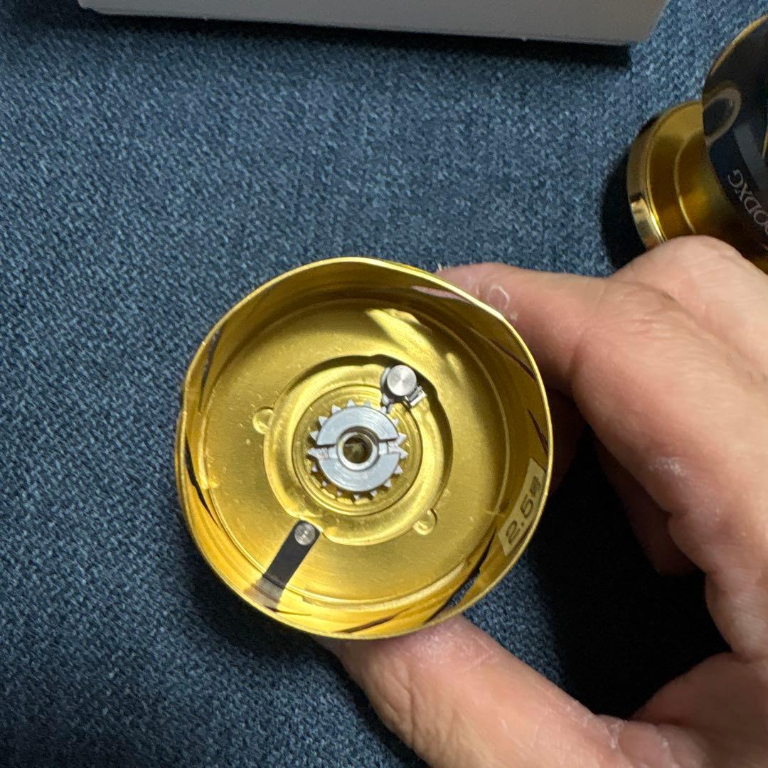 テクニウム　C3000DXG スピニングリールパーツ 2個セット