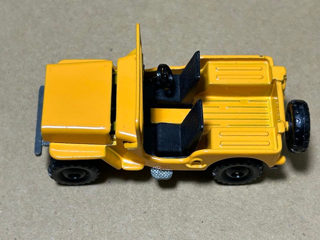 日本製 トミカ 三菱ジープ