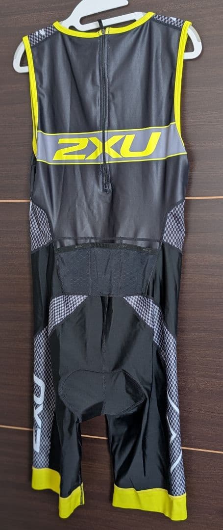 【数回のみ使用】2XU トライアスロンウェア 黒/黄　Lサイズ