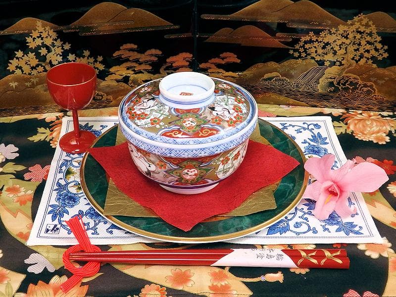 古伊万里　金襴手　双鶴に梅花の図　大振蓋茶碗　2客　D747AS-CHr