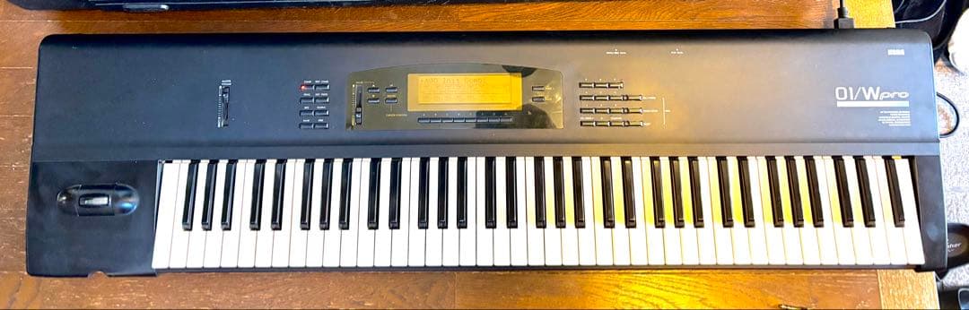 鍵盤楽器 KORG 01w pro