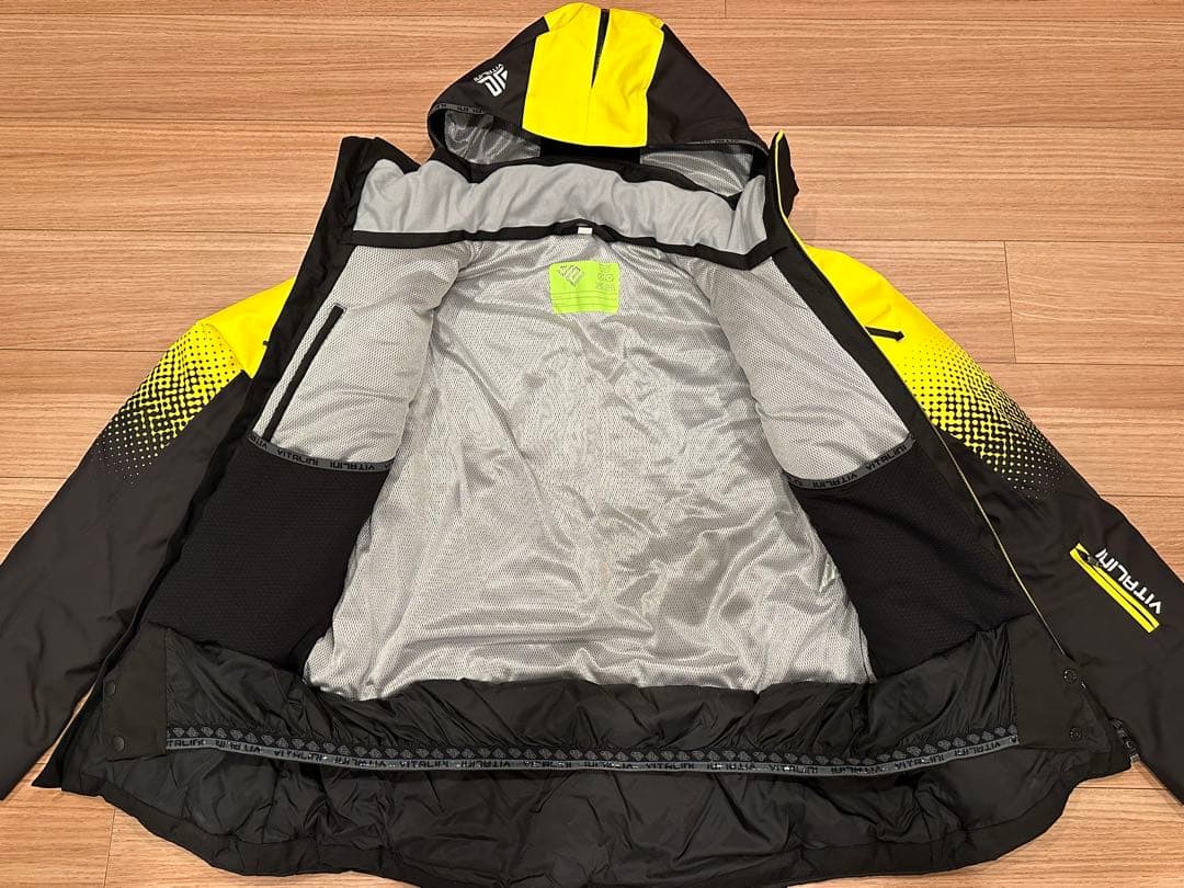 VITALINI スキーウェアジャケット Mサイズ（若干大きめ）