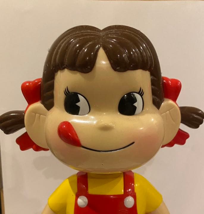 ペコちゃん　フィギュア