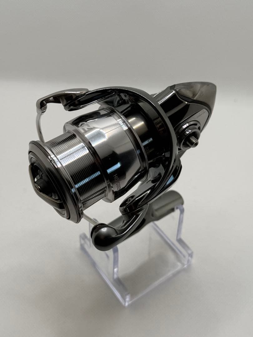 DAIWA 22 EXIST LT2500S-DH スピニングリール　極美品