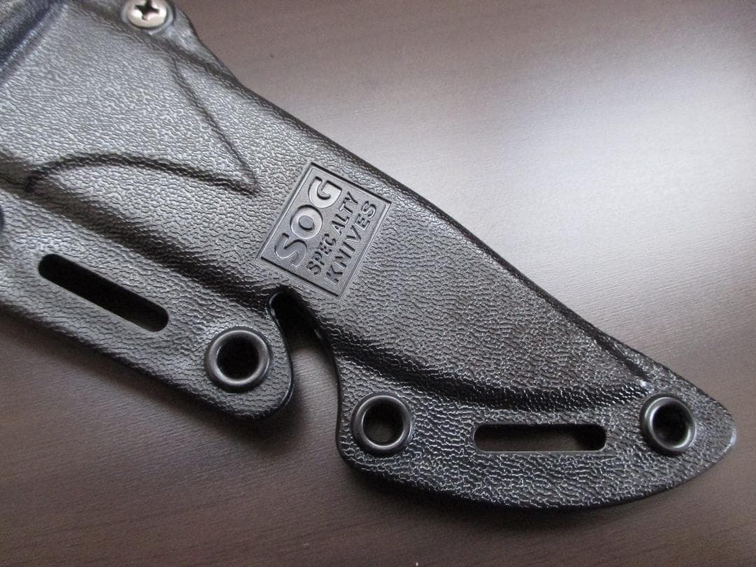 新品　完成模型品　米軍　特殊部隊　SOG SEAL PUP　タクティカルナイフ