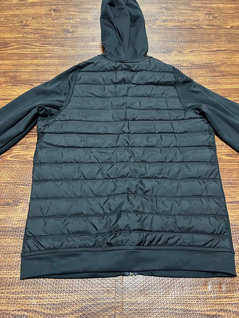 美品 NIKE M フード付きパディングジャケット ブラック