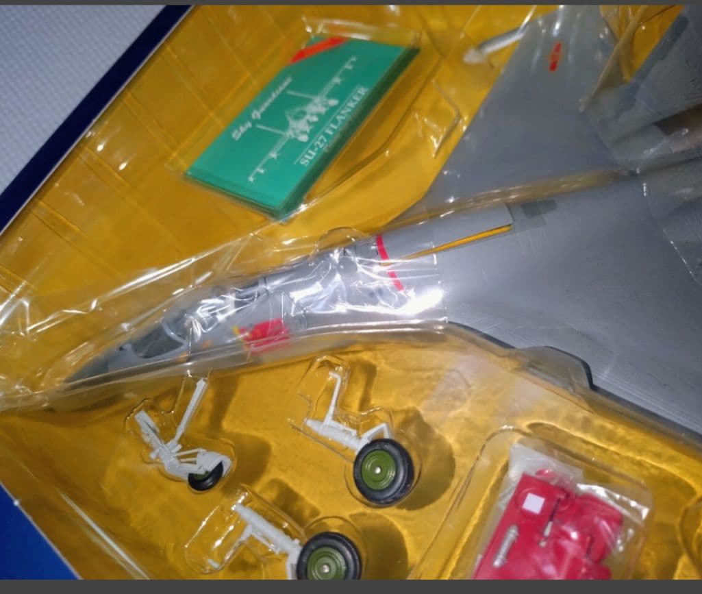 限定 Witty Wings 1/72 Su-27 フランカー (J-11)