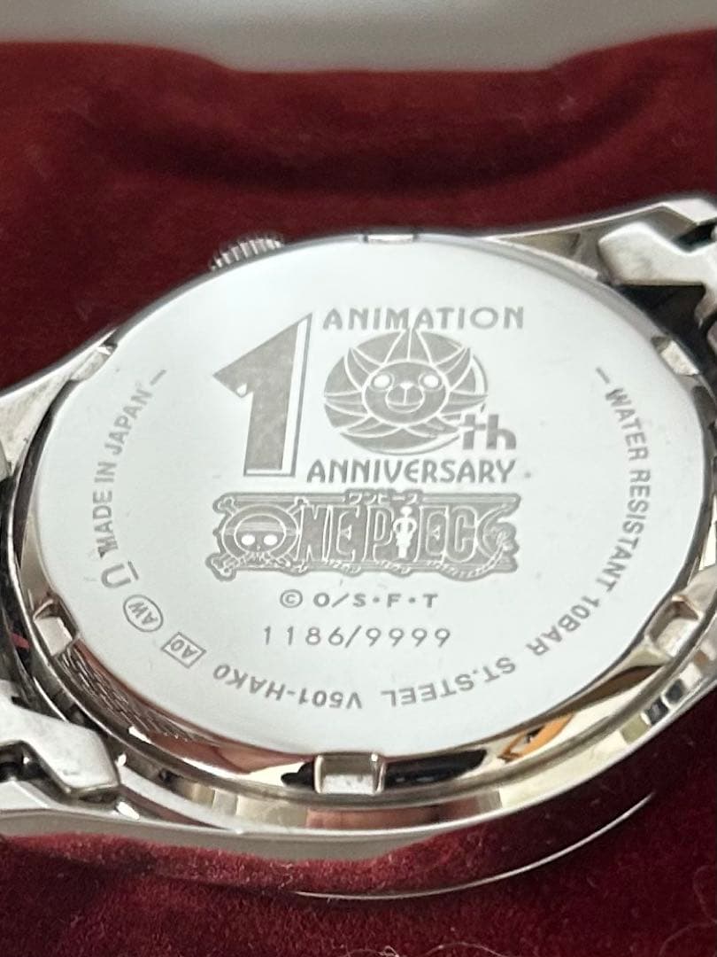 ONE PIECE 10周年記念 腕時計【9999点限定販売シリアルナンバー付】