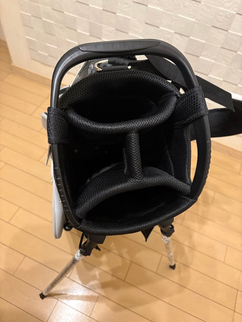 ジューシーゴルフキャリーバック新年限定価格！ 未使用JUCIE スタンドバッグ