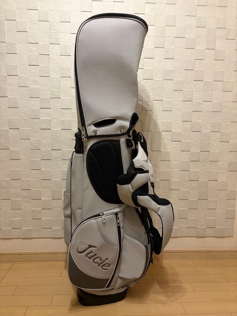 ジューシーゴルフキャリーバック新年限定価格！ 未使用JUCIE スタンドバッグ