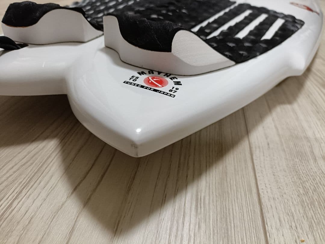 LOSTMAYHEM PLACEBO RNF プレセボ ラウンドノーズフィッシュ