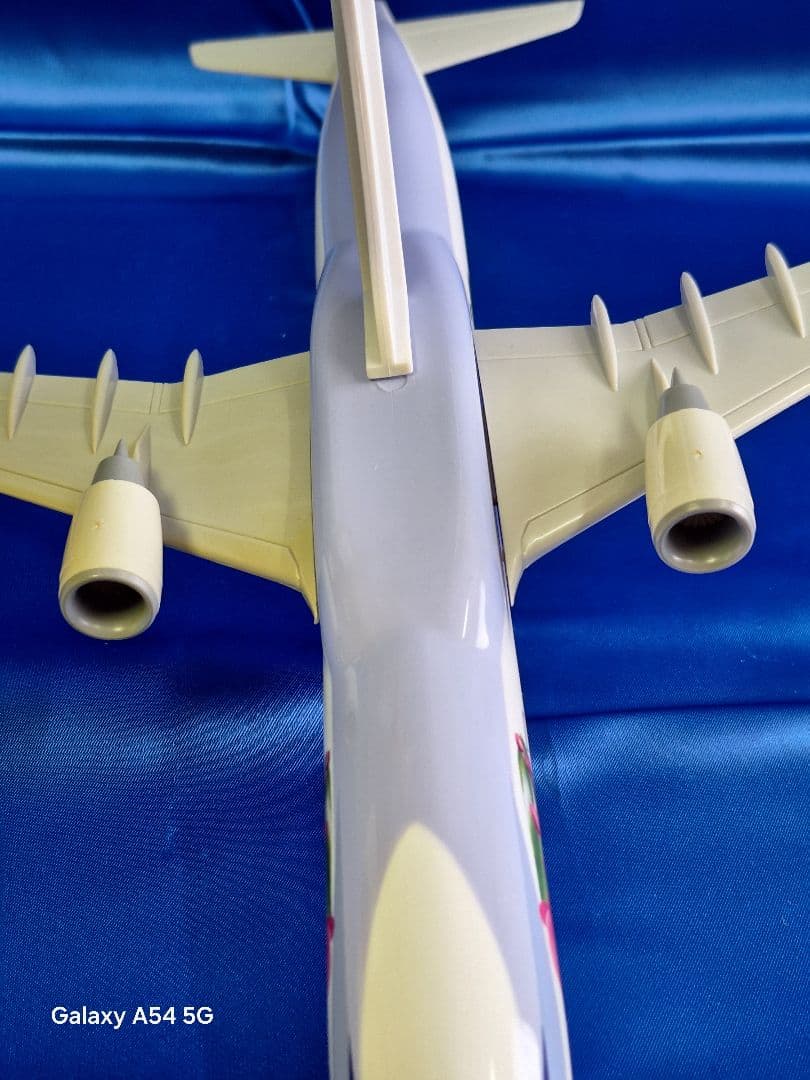 中華航空／A330-300「台湾胡蝶蘭彩檜飛機記念」モデル／新品