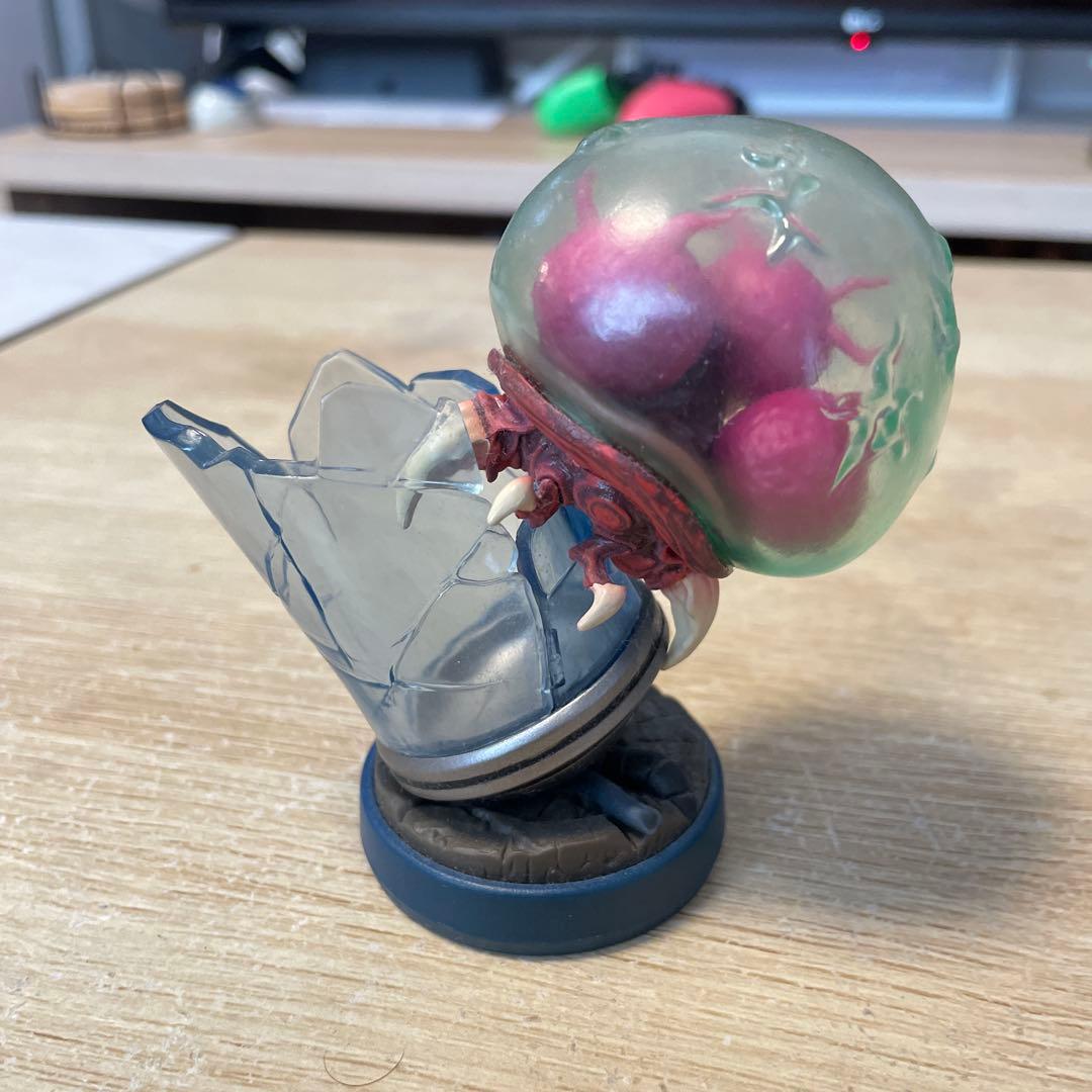 メトロイド Amiibo 透明