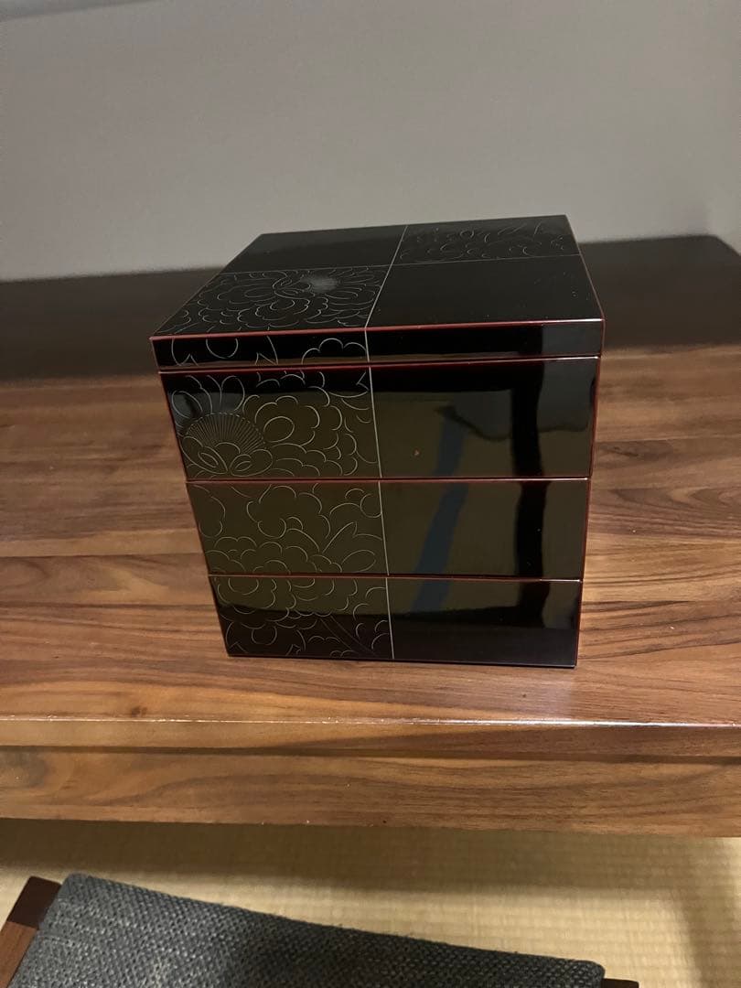 越前漆器　重箱　3段　プラチナ牡丹　牡丹