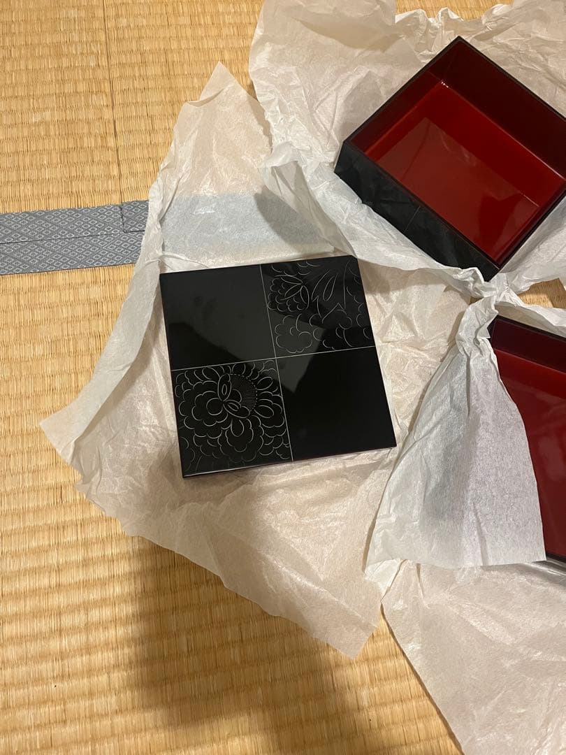 越前漆器　重箱　3段　プラチナ牡丹　牡丹