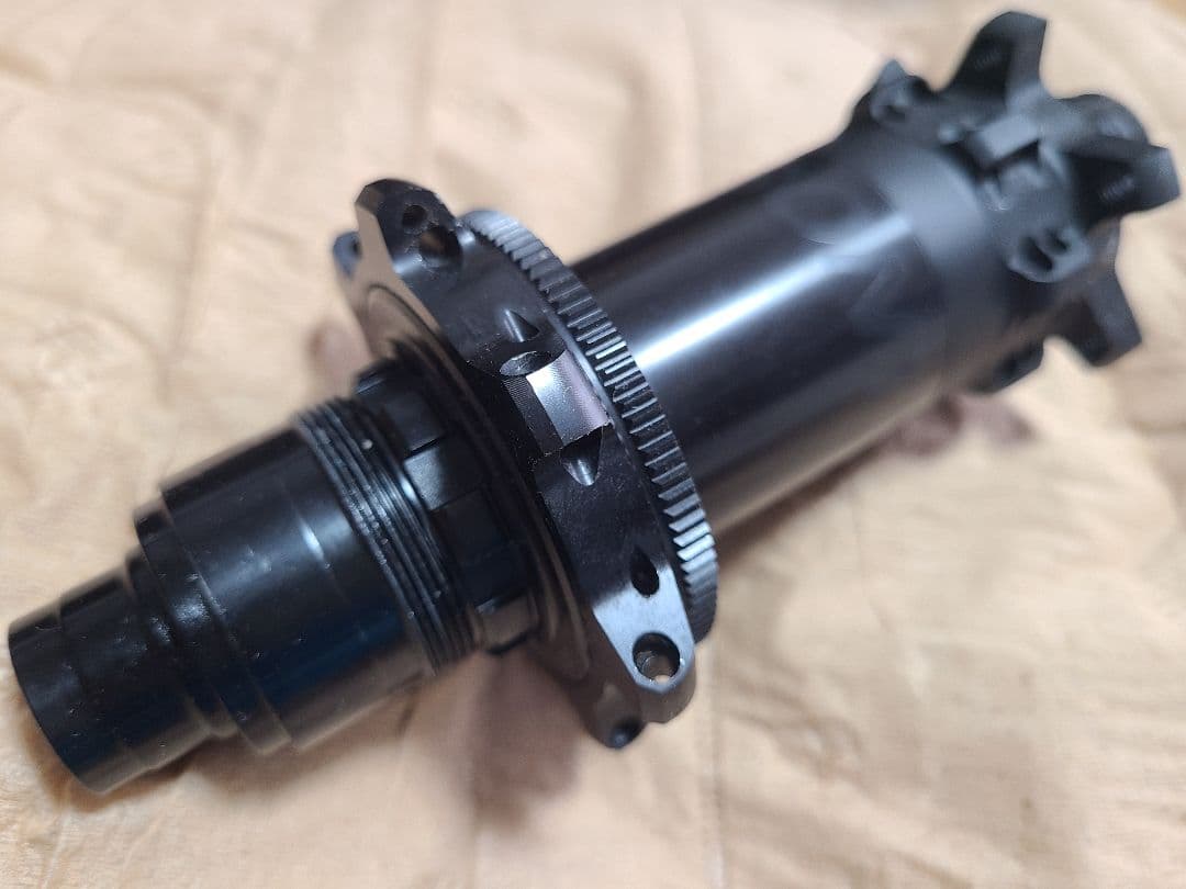 ボントレガーRapid Drive 108 ハブ前後