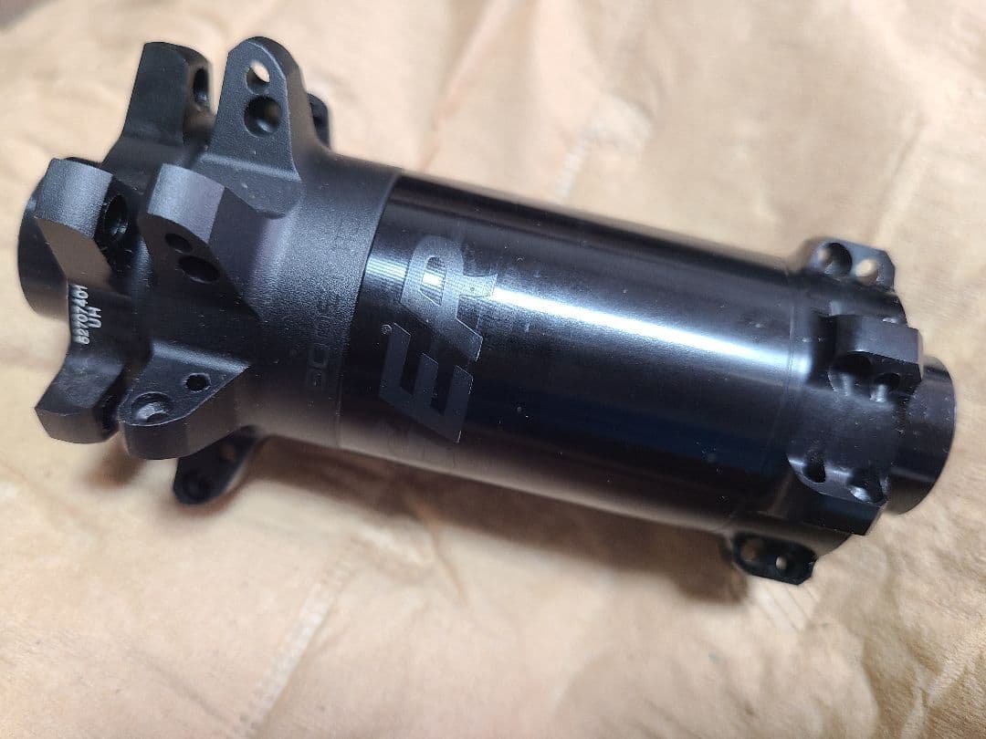 ボントレガーRapid Drive 108 ハブ前後