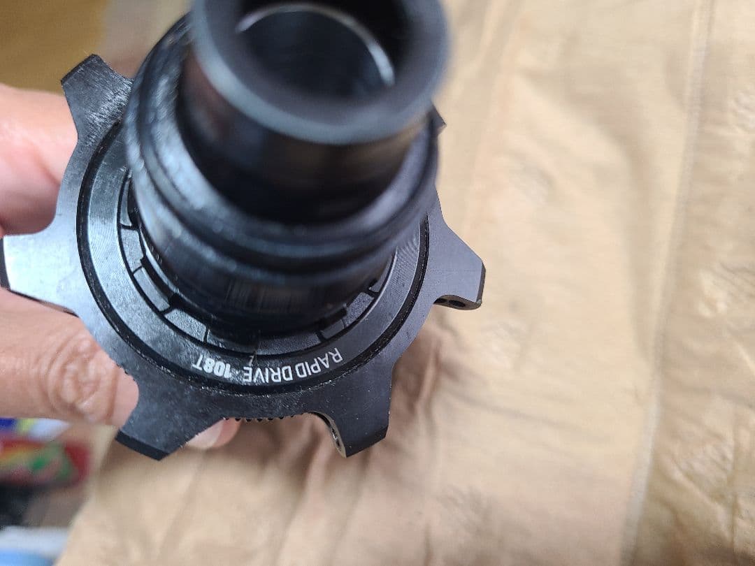 ボントレガーRapid Drive 108 ハブ前後