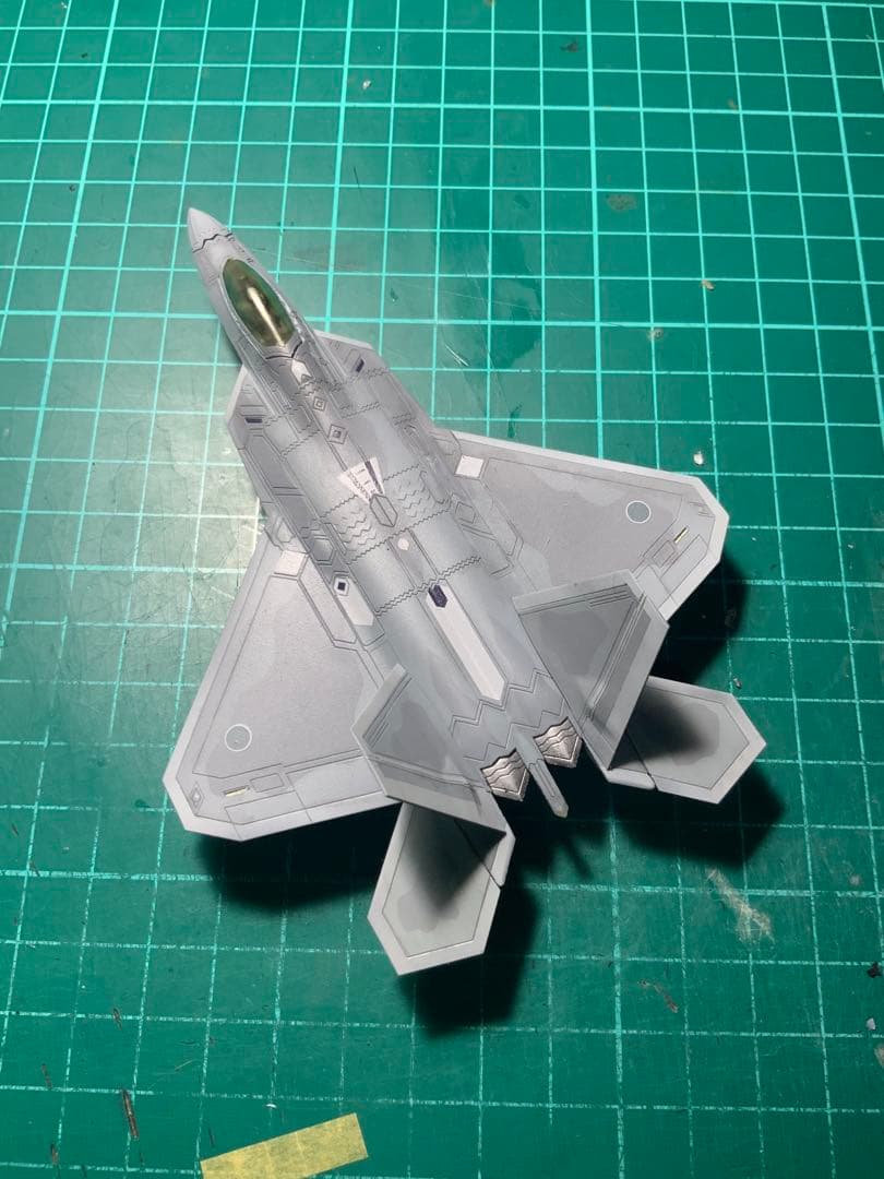 プラッツ製1/144スケールF22ラプター航空自衛隊仕様