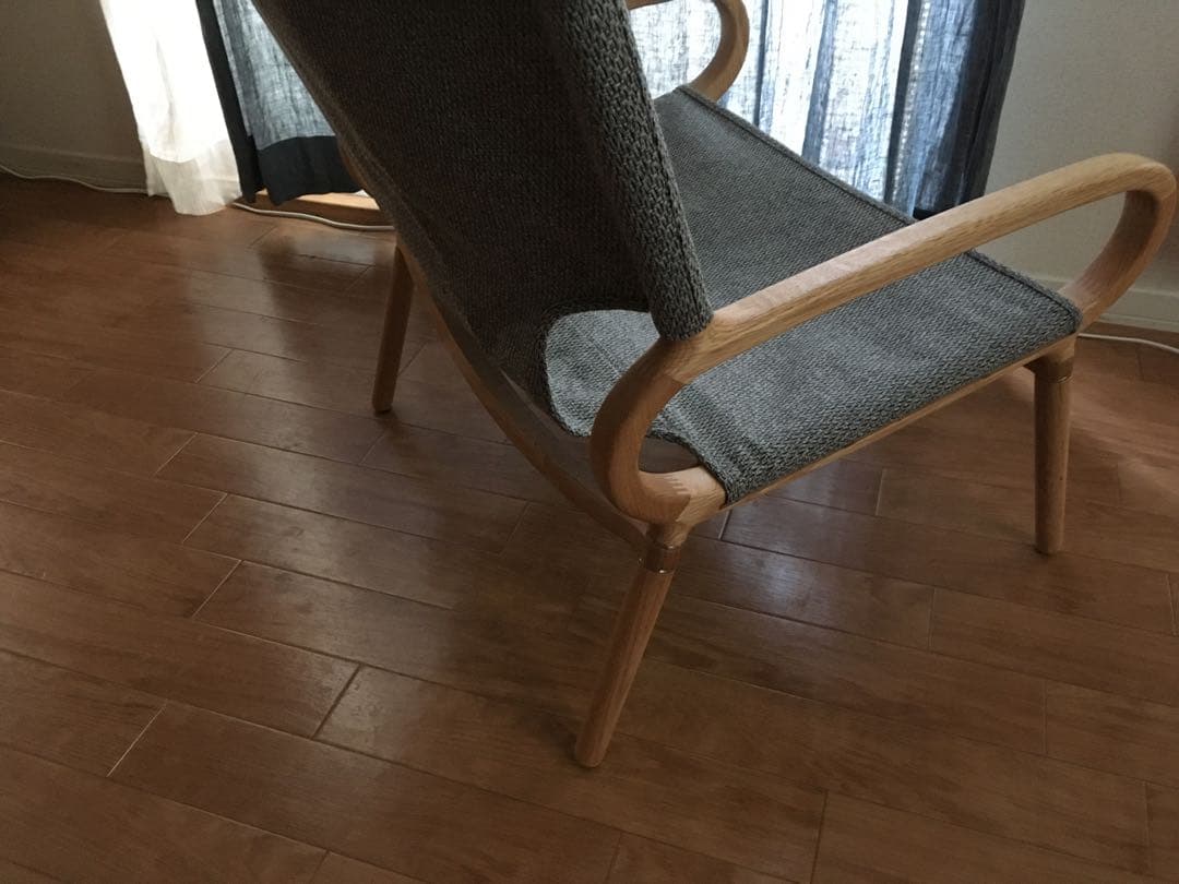 ikiki グランドチェア　オーク ファブリック テクスベージ/テクスグレー