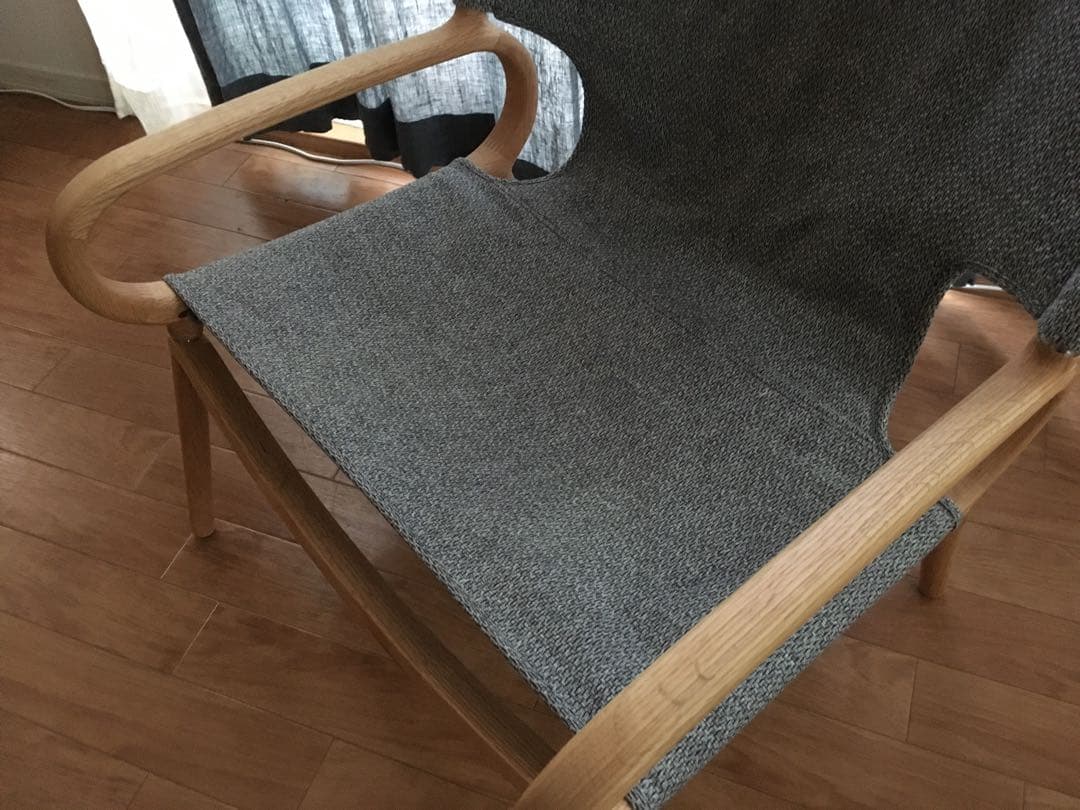 ikiki グランドチェア　オーク ファブリック テクスベージ/テクスグレー