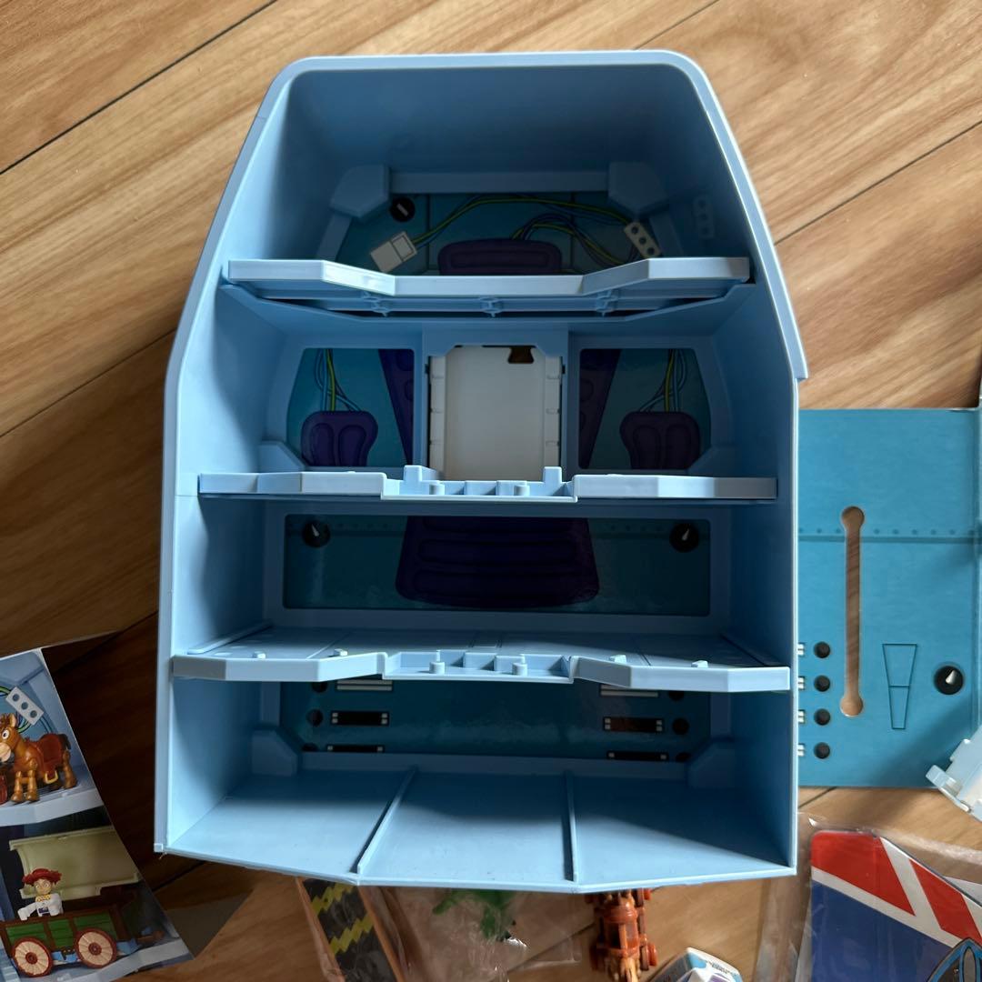 【オマケトミカ付き】トミカ トイ・ストーリー バズ・ライトイヤー 宇宙船ケース