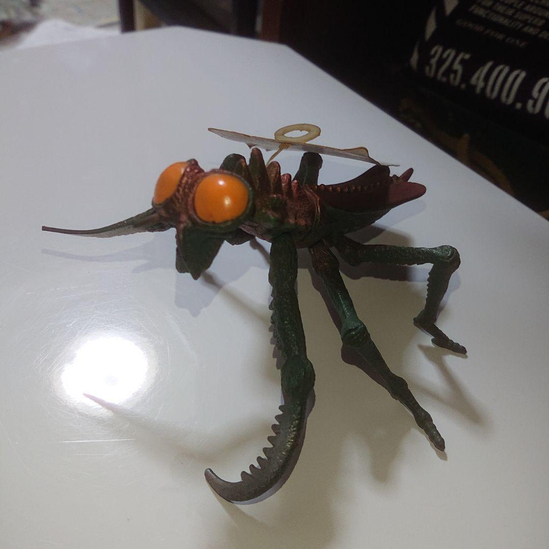 カマキラス ソフビ