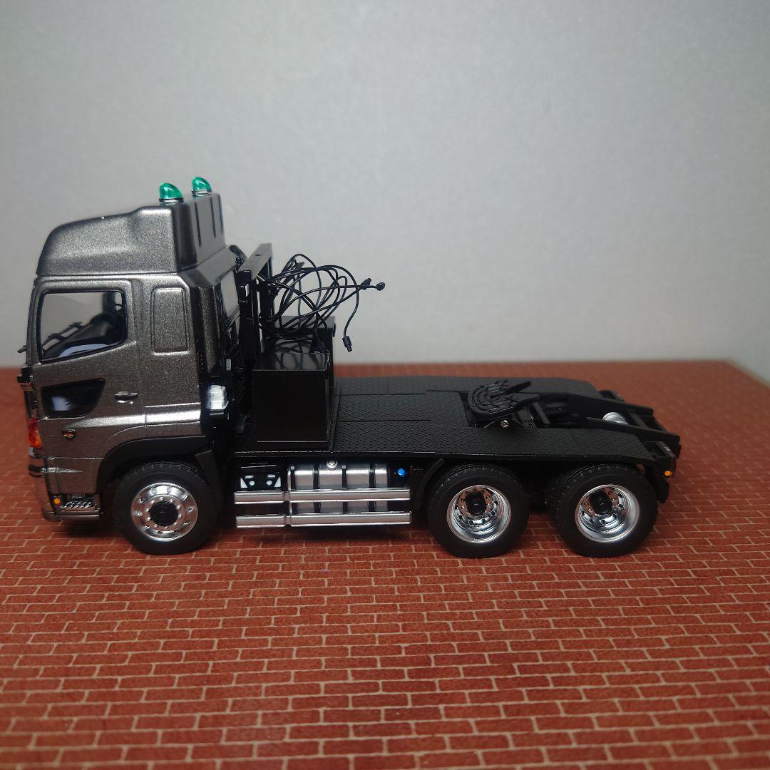 日野プロフィア 16輪トレーラー 自動あゆみ付(1/50) トラック HINO