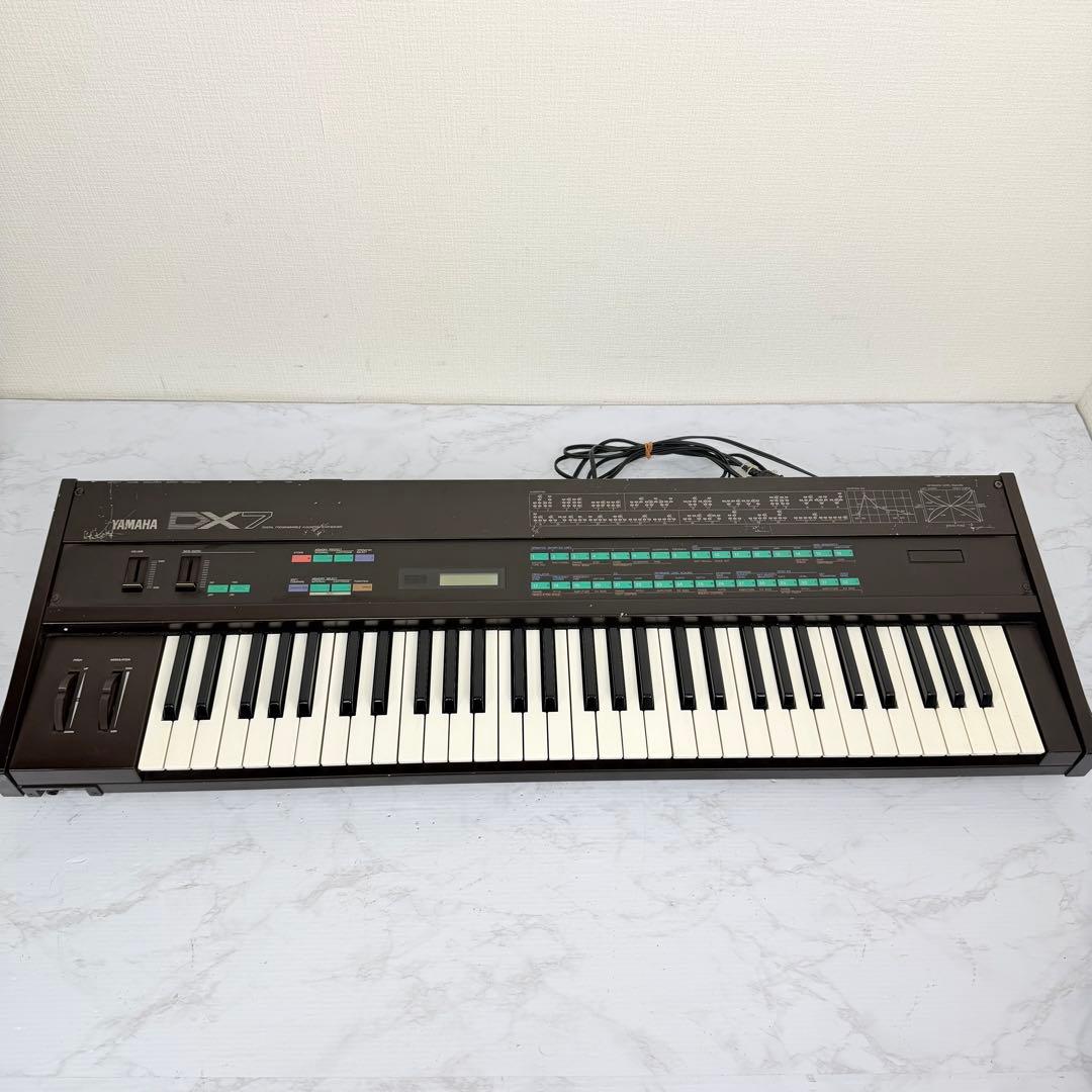YAMAHA　DX7　シンセサイザー　純正ケース　動作品