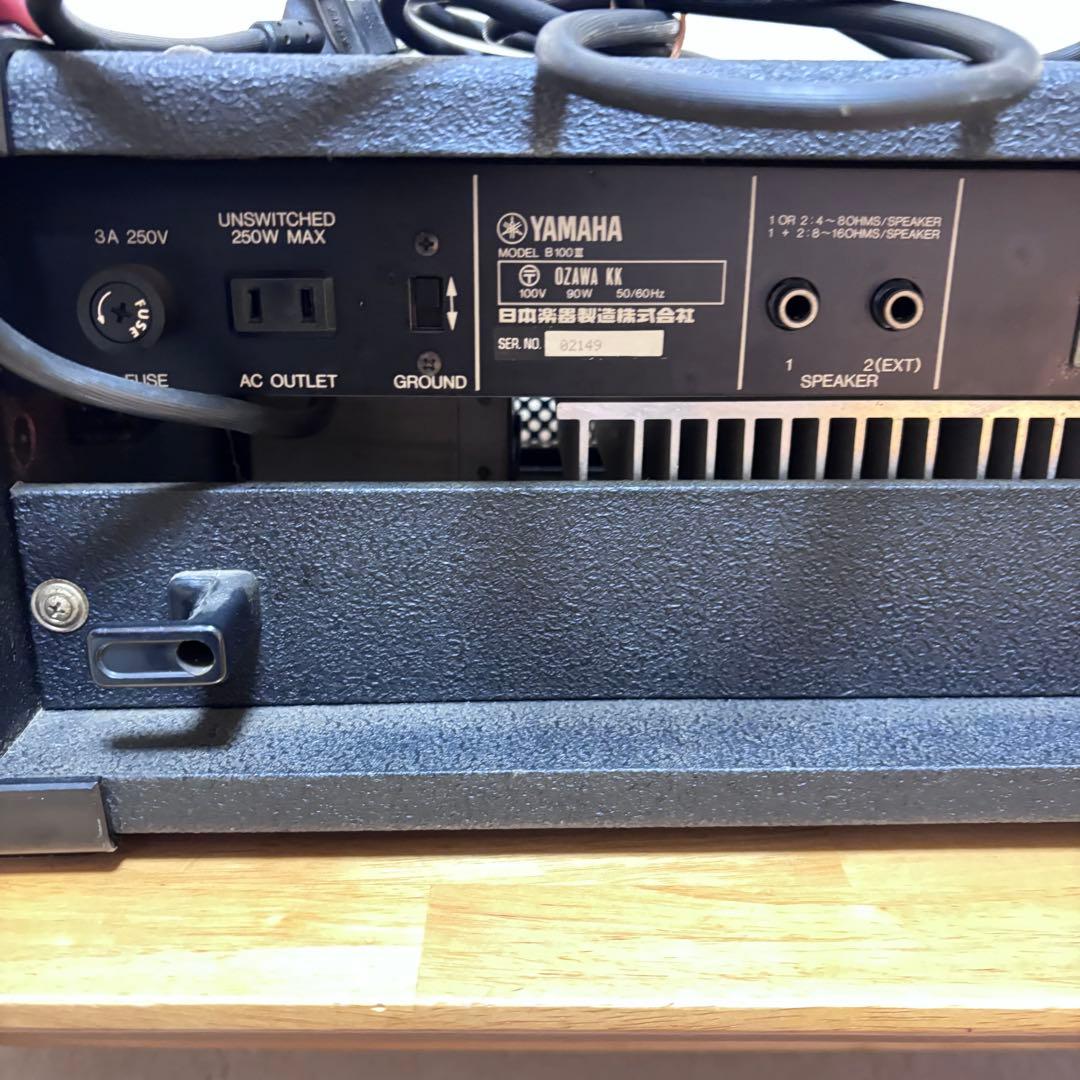 ヤマハ　B100Ⅲ ベースヘッドアンプ