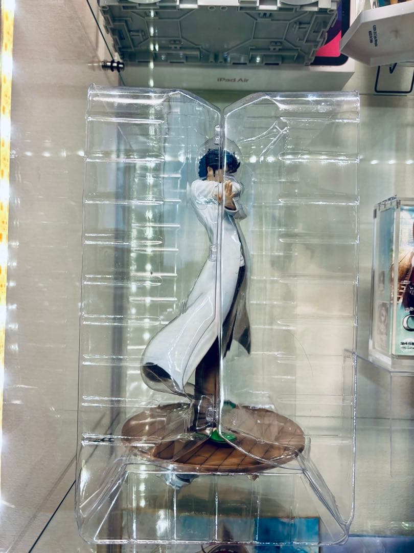 Steins;Gateシュタインズ・ゲ ート岡部倫太郎 1/8 完成品フィギュア