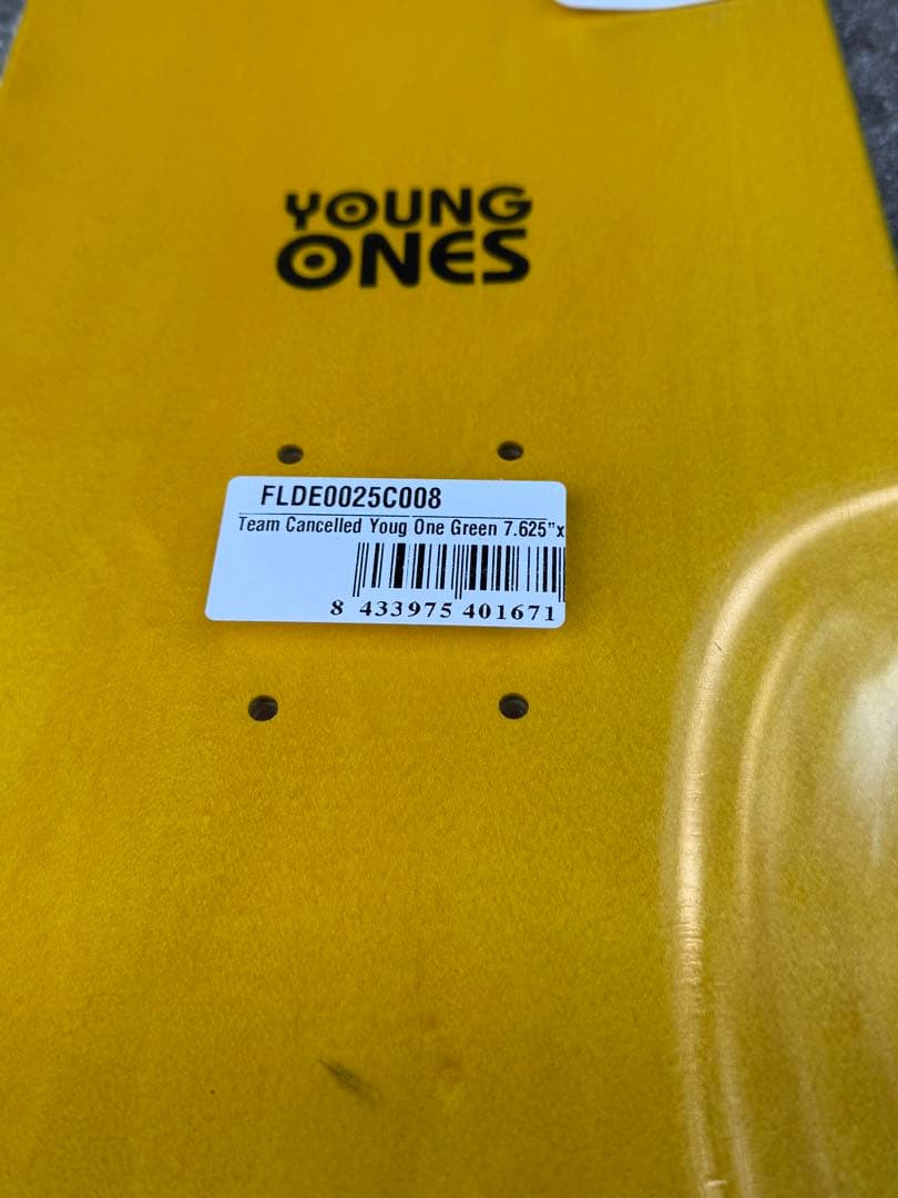 FLIP スケボー デッキ 7.625 MOBデッキテープ付き