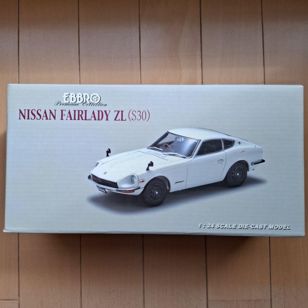 EBBRO Nissan Fairlady ZL (S30) 1/24　レッド