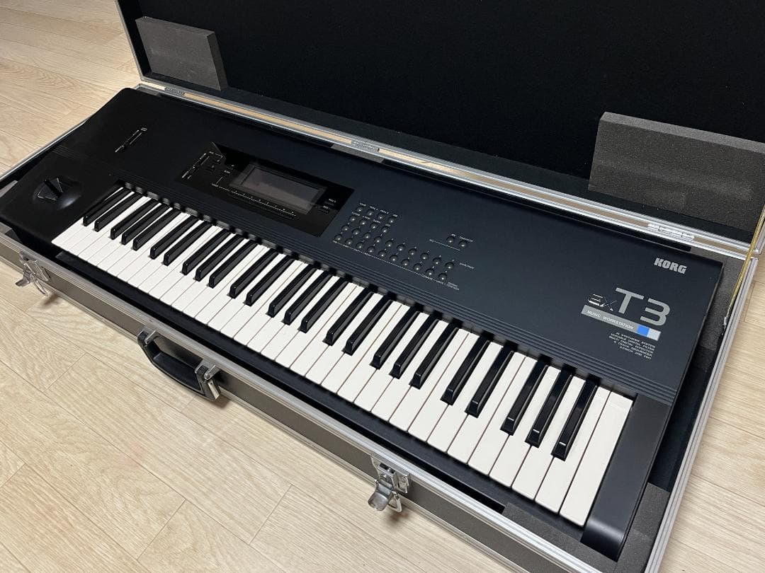KORG ex T3 シンセサイザー【ハードケース付き】