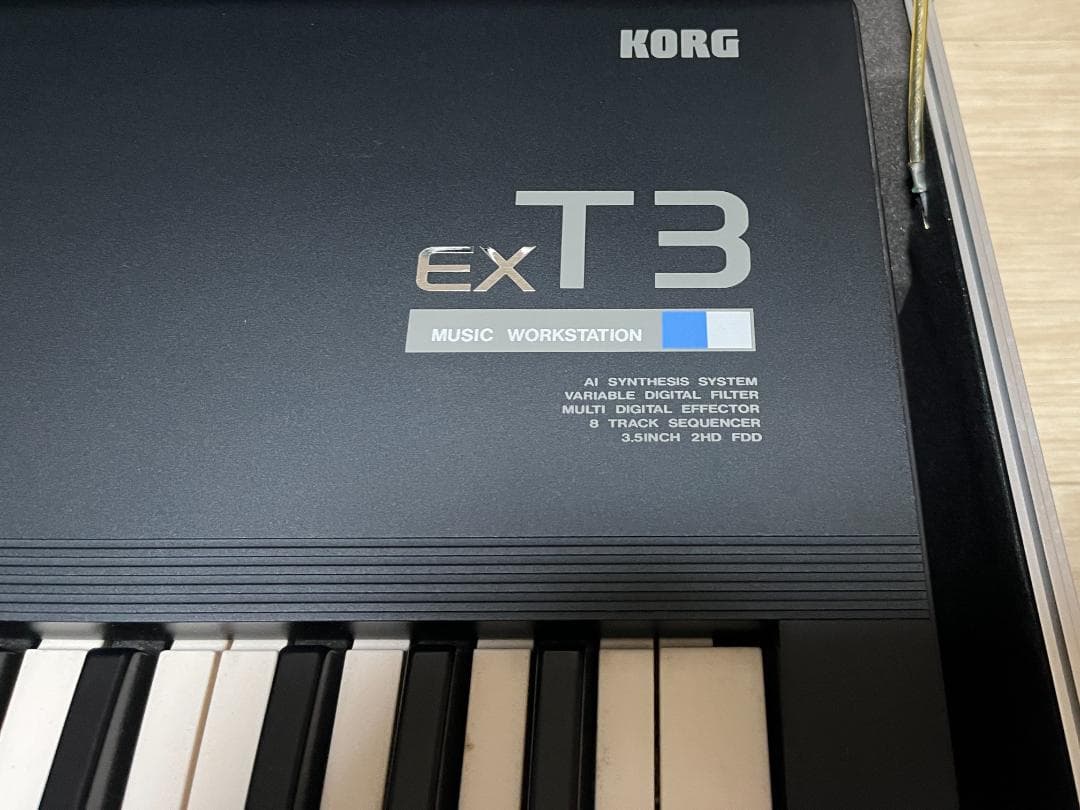 KORG ex T3 シンセサイザー【ハードケース付き】