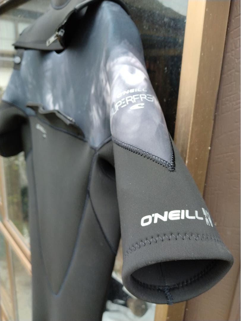 O'Neill ドライスーツ ブラック 半袖