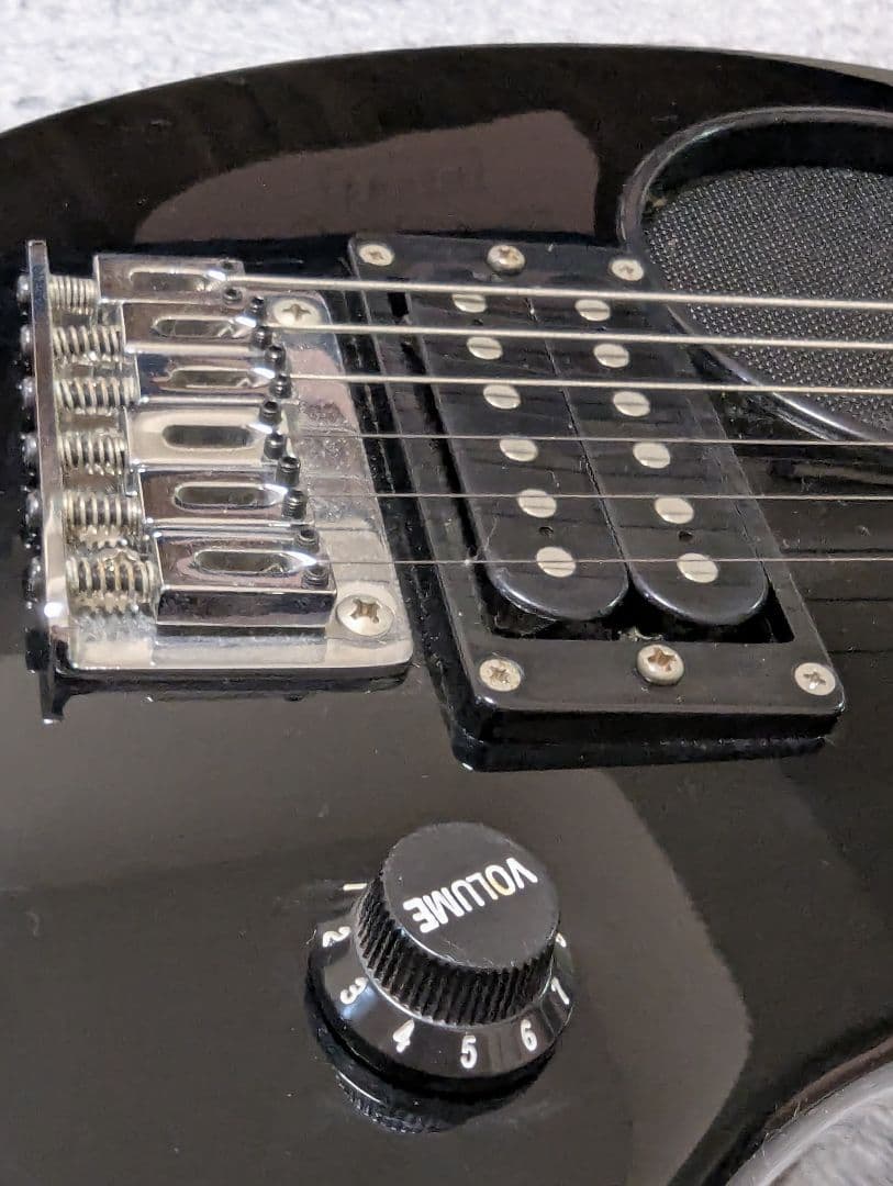 ZO-3 ブラック　美品・動作確認済み　FERNANDES　アンプ内蔵ギター