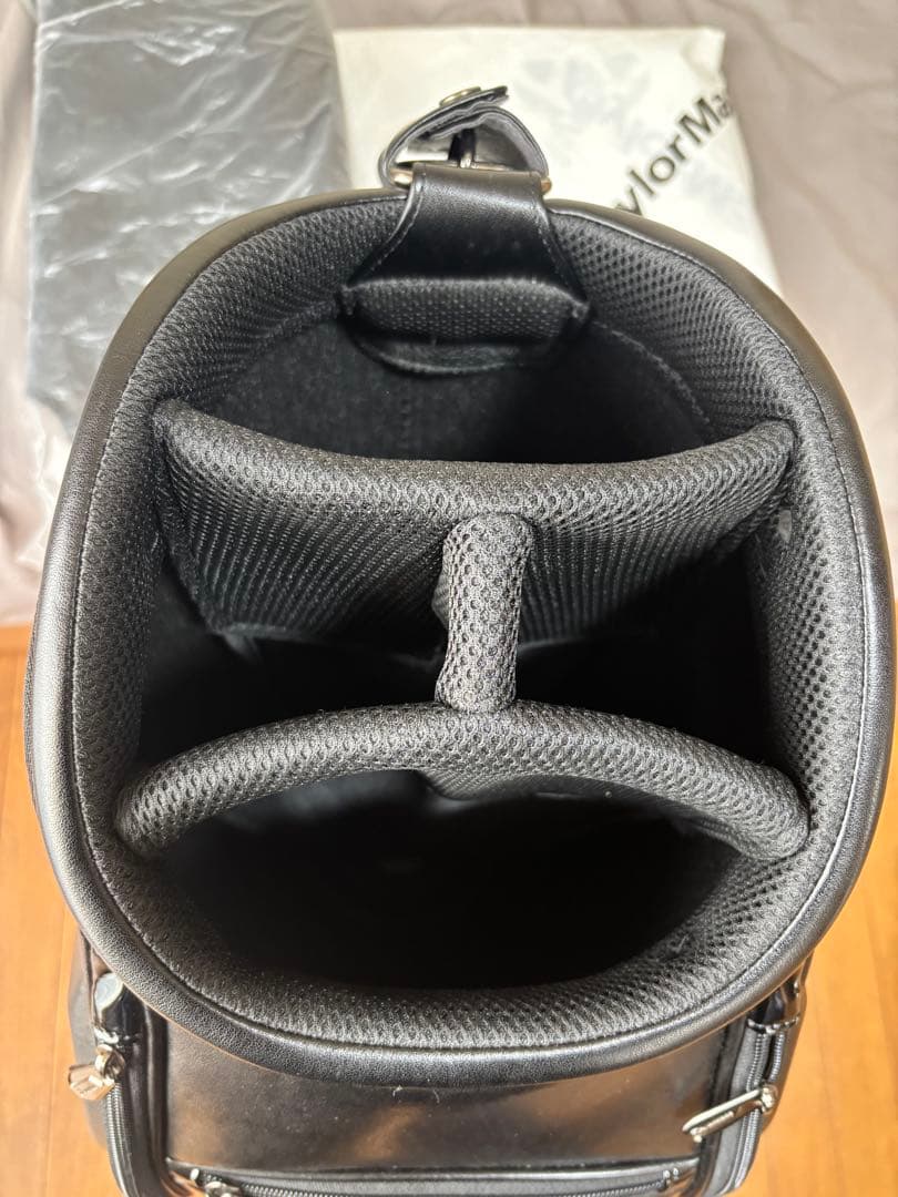 テーラーメイド TM24 プレミアムモダン キャディバッグ 定価59,400円