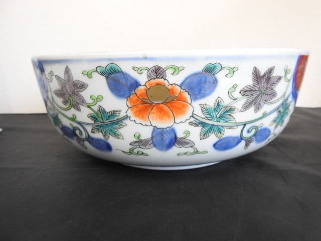 伊万里色絵鉢　M１４０１