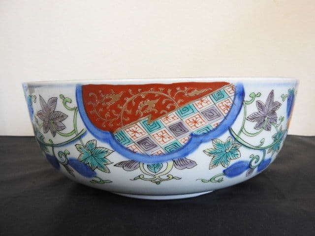 伊万里色絵鉢　M１４０１