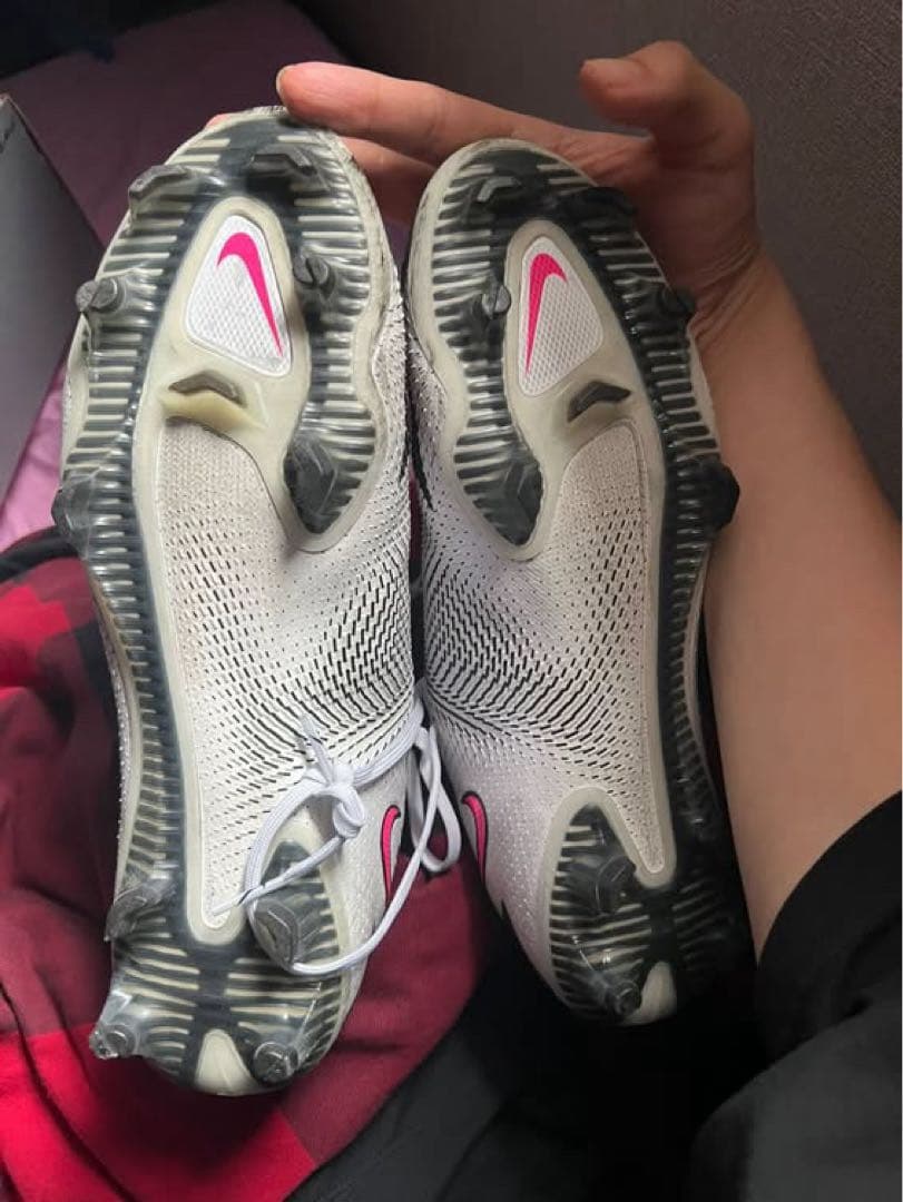 Nike Phantom スパイクシューズ ホワイト/ピンク